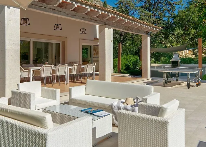 Font Вилла Польенса