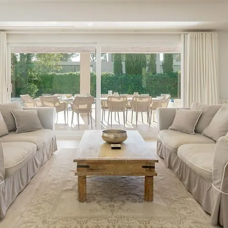 Font * بويينسا